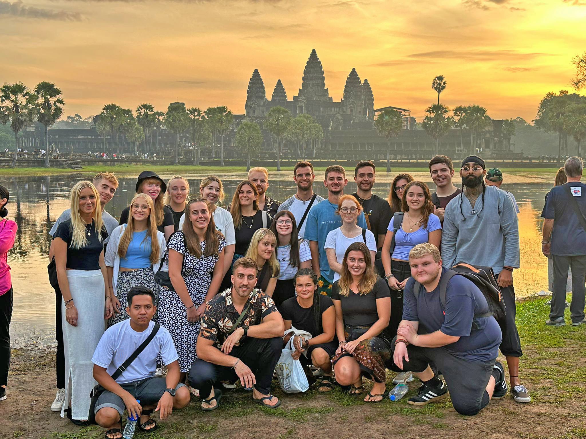 Backpacker vor Angkor Wat